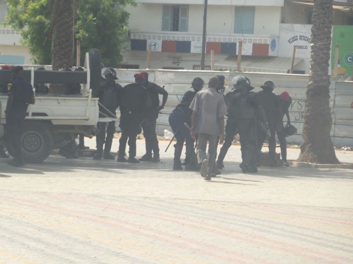 Les premières images de la marche du Front Wattu Senegaal