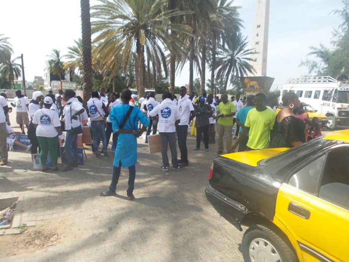 Les premières images de la marche du Front Wattu Senegaal