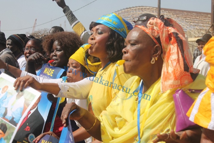 Les premières images de la forte mobilisation des militants du Pds devant la permanence El hadj Amadou Lamine Badji