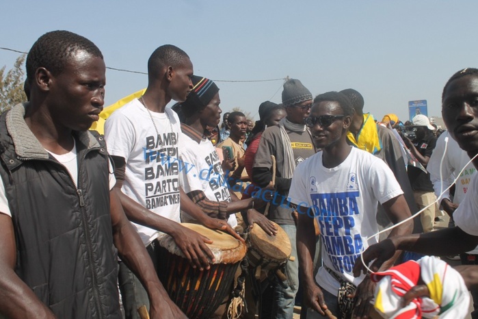 Les premières images de la forte mobilisation des militants du Pds devant la permanence El hadj Amadou Lamine Badji