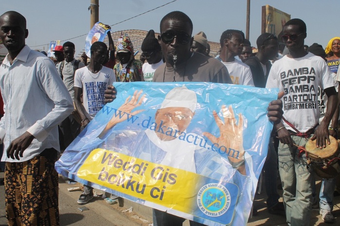 Les premières images de la forte mobilisation des militants du Pds devant la permanence El hadj Amadou Lamine Badji