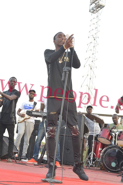 FINALE COUPE DU MAIRE : Les images du show de Wally Ballago Seck, de Kouthia et de Balla Gaye II, au stade Alboury N'diaye de Louga