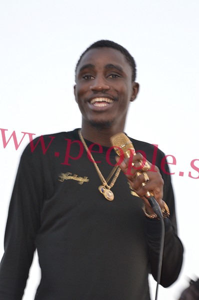 FINALE COUPE DU MAIRE : Les images du show de Wally Ballago Seck, de Kouthia et de Balla Gaye II, au stade Alboury N'diaye de Louga