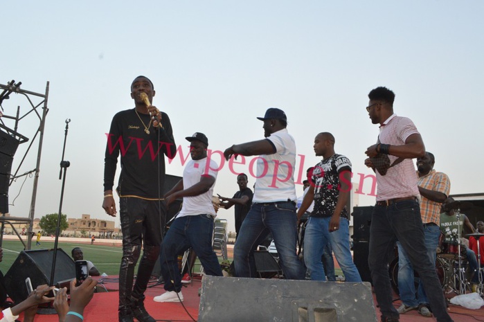 FINALE COUPE DU MAIRE : Les images du show de Wally Ballago Seck, de Kouthia et de Balla Gaye II, au stade Alboury N'diaye de Louga