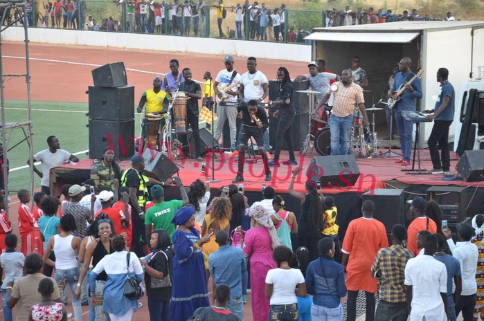 FINALE COUPE DU MAIRE : Les images du show de Wally Ballago Seck, de Kouthia et de Balla Gaye II, au stade Alboury N'diaye de Louga