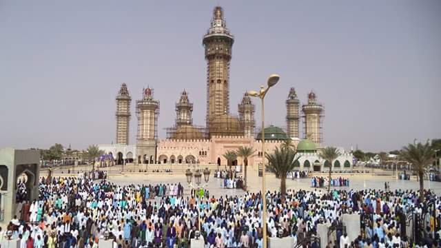 Les images de la célébration de l'Aid El Fitr à la grande mosquée de Touba en présence du Khalif général des Mourides