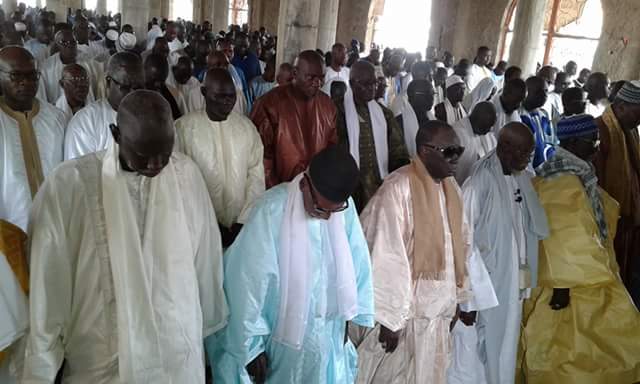 Les images de la célébration de l'Aid El Fitr à la grande mosquée de Touba en présence du Khalif général des Mourides