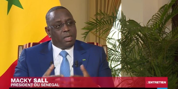 Macky Sall : "La médiation de la Cédéao permettra à Yahya Jammeh d’entendre raison"