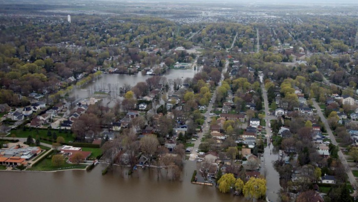 Inondations au Canada : le Québec les pieds dans l'eau