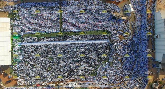 24 photos: Vue Aérienne de la Hadratoul Jumma de ce Vendredi 11 Mai au Stade Amadou Barry