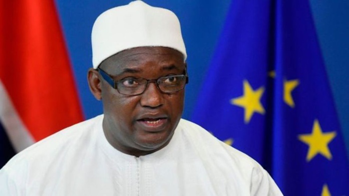 Vaste coup de balai en Gambie : Adama Barrow limoge sa vice-présidente et des ministres