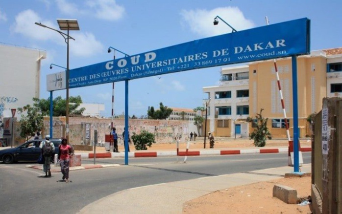 DONS : Ameth Amar offre un bus aux étudiants handicapés de l'UCAD