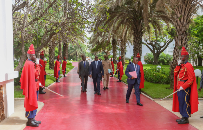 La salle du conseil des Ministres porte depuis ce matin le nom de Bruno Diatta