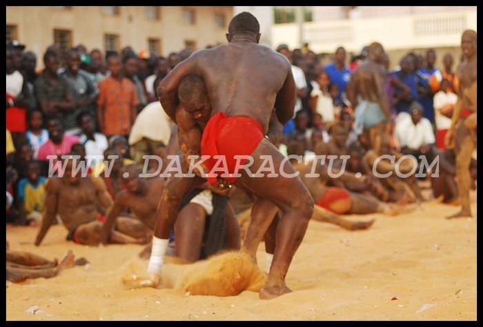 [ PHOTOS ] Gouye Gui serait-il meilleur que Balla Gaye 2 ?