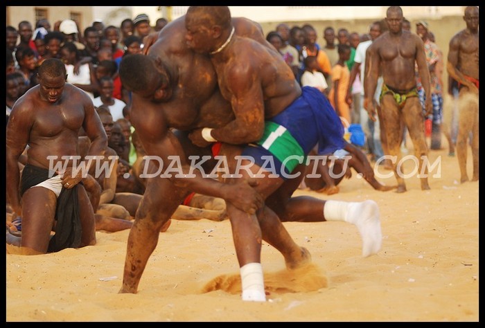 [ PHOTOS ] Gouye Gui serait-il meilleur que Balla Gaye 2 ?