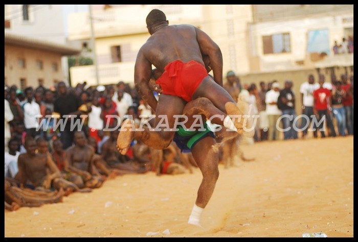 [ PHOTOS ] Gouye Gui serait-il meilleur que Balla Gaye 2 ?