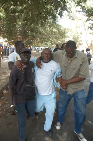 Agression d’Alioune Tine : les photos de l’horreur qui interpellent le procureur.