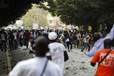 "Mon départ créerait un chaos pire qu'en Côte d'Ivoire" ( Abdoulaye Wade).