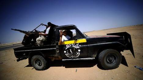 Violents combats à Syrte, les pro-Kadhafi résistent