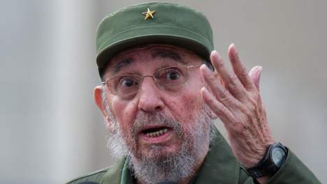 Fidel Castro condamne "l'assassinat" de Kadhafi