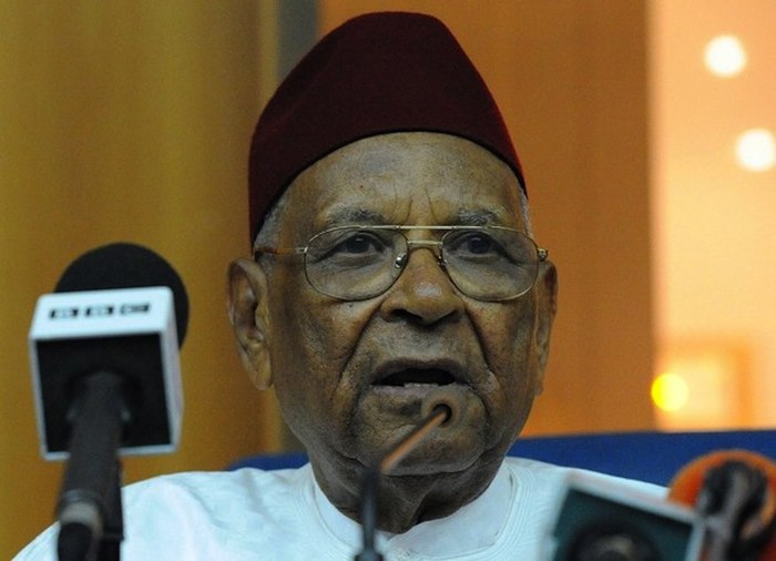 Amadou Makhtar Mbow concocte un large pacte de l’opposition qui exclut Rewmi.