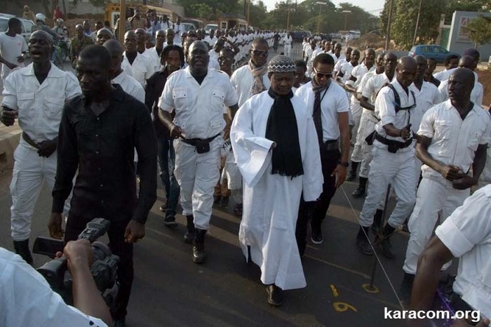 Ziara des commandos de Cheikh Modou Kara Mbacké aux allures d’une vaillante armée ( VIDEO - PHOTOS )