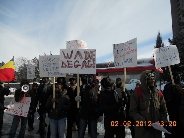 Rassemblement des Sénégalais de Montréal contre la candidature de Wade devant Radio Canada Internationale (TEXTE & PHOTOS)