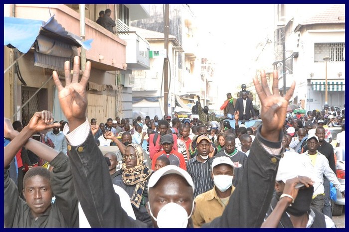 Regardez les images d'Idrissa Seck et Bara Tall en route hier vers la Place de l'Indépendance