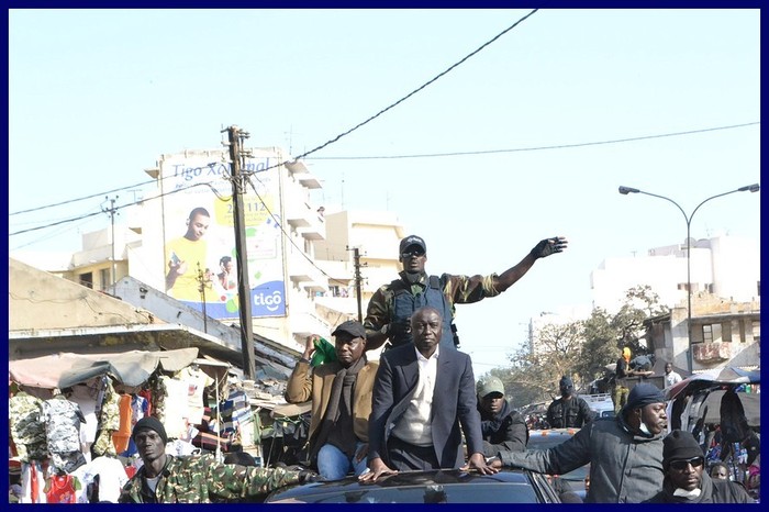 Regardez les images d'Idrissa Seck et Bara Tall en route hier vers la Place de l'Indépendance