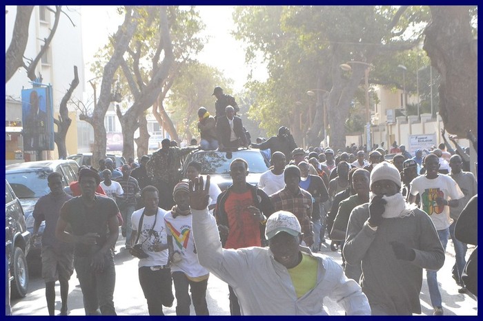 Regardez les images d'Idrissa Seck et Bara Tall en route hier vers la Place de l'Indépendance