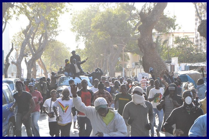 Regardez les images d'Idrissa Seck et Bara Tall en route hier vers la Place de l'Indépendance