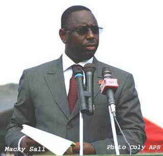 Macky Sall met en garde contre l’escalade de la violence et menace de mettre en place un gouvernement parallèle