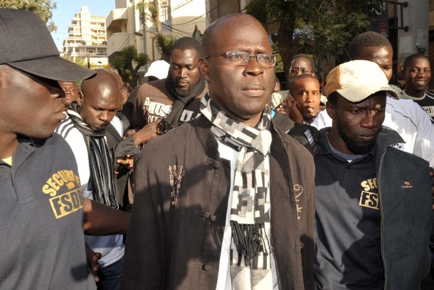 Regardez les images d'hier de Cheikh Bamba Dièye à la Place de l'Independance