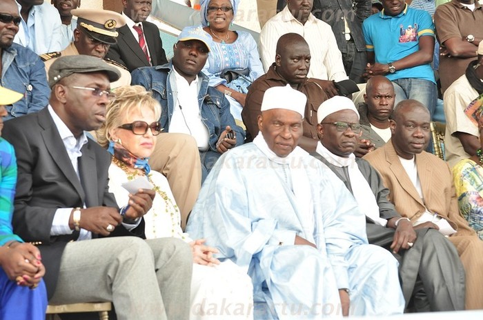 Revoyez les images du meeting d'Abdoulaye Wade à Guédiawaye