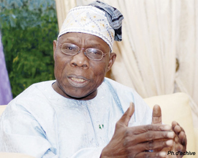 Olusegun Obasanjo appelle les citoyens sénégalais à la retenue