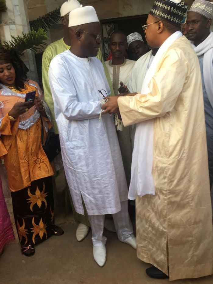 Visite de courtoisie : Khalifa Ababacar Sall chez la famille Omarienne (IMAGES)