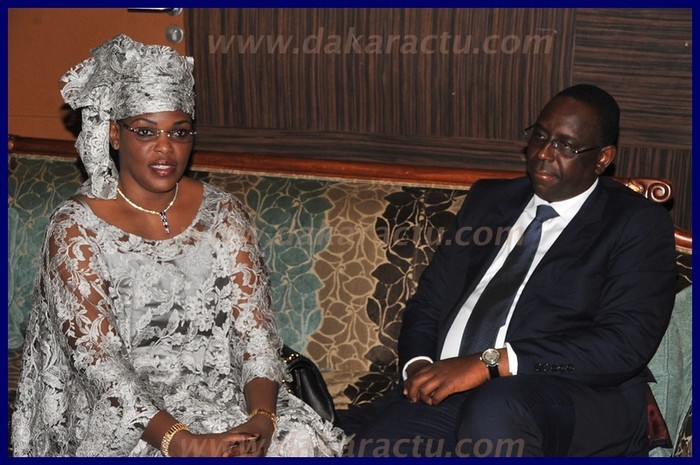 Le nouveau couple présidentiel en pleine discussion.(PHOTOS)