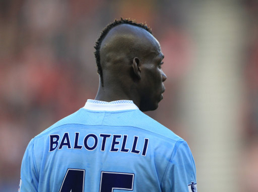 Balotelli voulait blesser Alex Song (VIDEO)