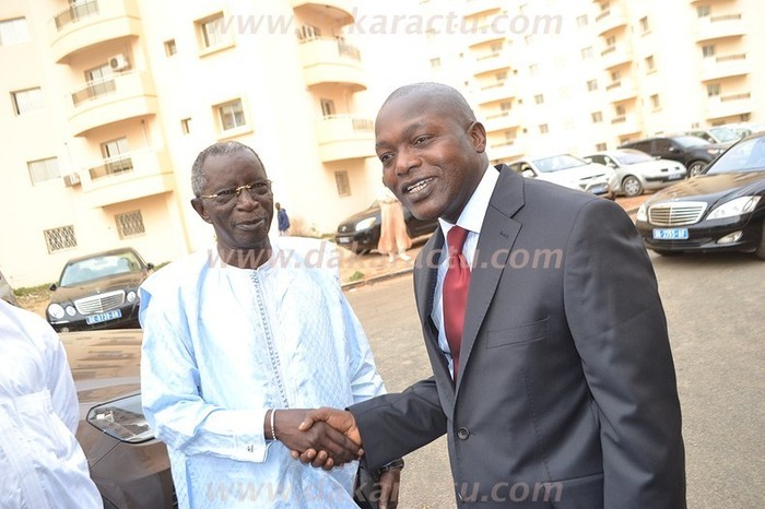 Regardez les images de la passation de service entre Oumar Gueye et Bécaye Diop