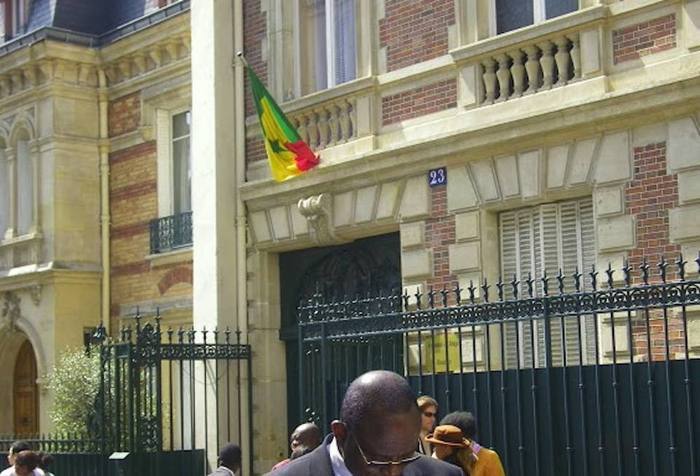 Le tour du propriétaire de Macky Sall à la Résidence du Sénégal à Paris