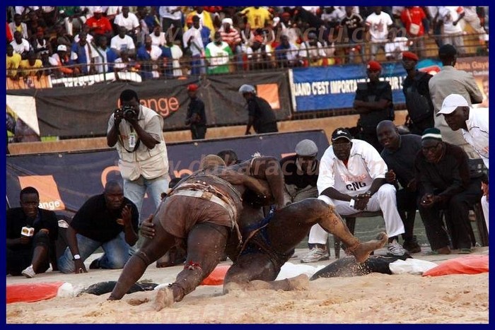 Revivez en images la victoire de Balla Gaye 2 contre Yékini (Texte & Photos)