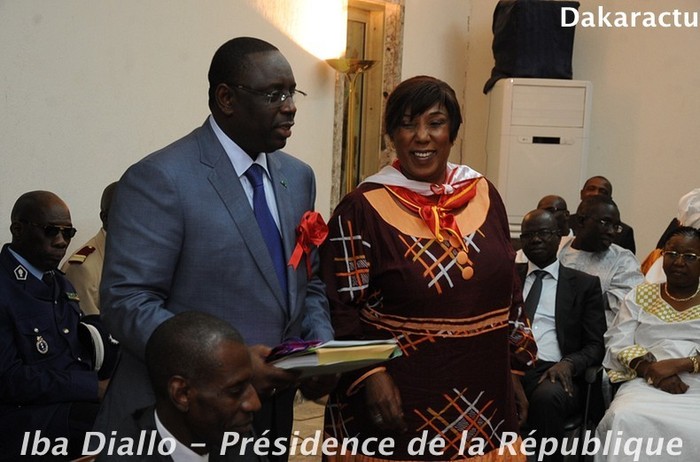 Les images de la cérémonie de remise des cahiers de doléances des centrales syndicales, au palais de la République