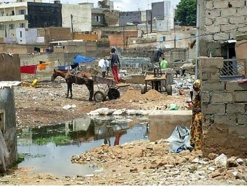 La banlieue rappelle ses promesses à Macky Sall