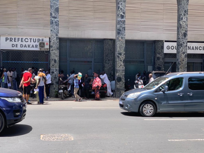 Rassemblements interdits : La préfecture de Dakar grouille de monde.  