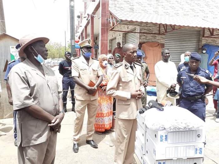 Tambacounda / Lutte contre le covid-19 : Le gouverneur de région préside la 1ère journée de désinfection des marchés.