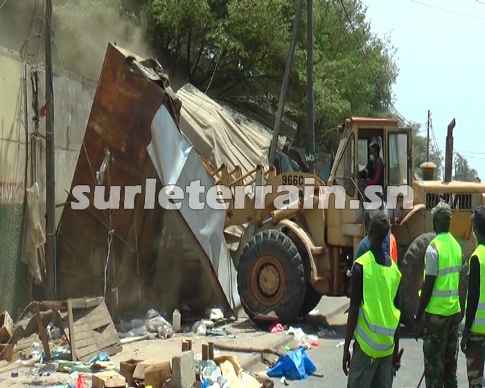 Bountou Pikine : Les bulldozers rasent plus de 150 cantines