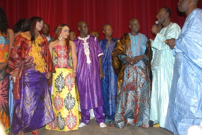 Djby Dramé ,Oumou Sow et Mame Diarra étaient venus soutenir Djily Création à la grande nuit Jakarlo de Mame Less Thioune