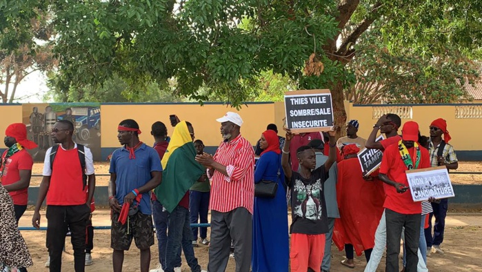 Manifestations contre la visite du Président Macky Sall à l'Isep-Thiès : Trois membres de l'opposition placés en garde à vue et deux blessés dont un grave.