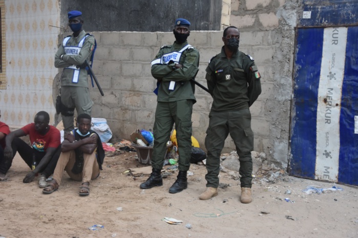 Operations de sécurisation à Keur Massar et Tivaouane peulh : 108 individus interpellés dont quatre 04 pour détention et port d’armes blanches