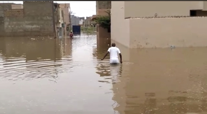 Société : Le triste récit d’une veuve qui a perdu son mari dans les eaux, lors des inondations de 2020